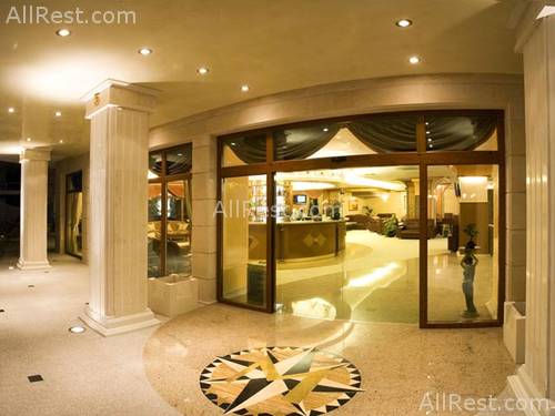 Mistral Hotel 7
